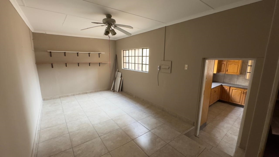 To Let 4 Bedroom Property for Rent in Monument Park Gauteng