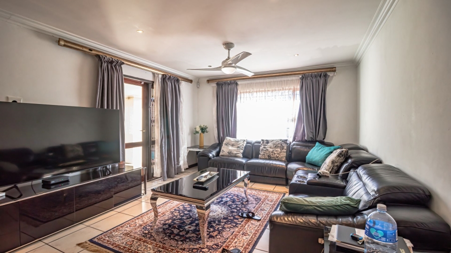 3 Bedroom Property for Sale in Greenstone Hill Gauteng