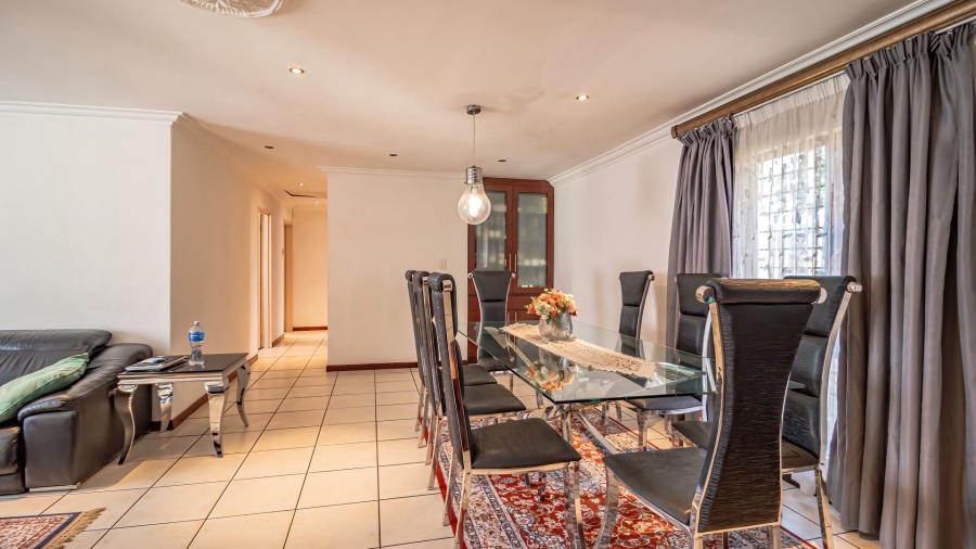 3 Bedroom Property for Sale in Greenstone Hill Gauteng