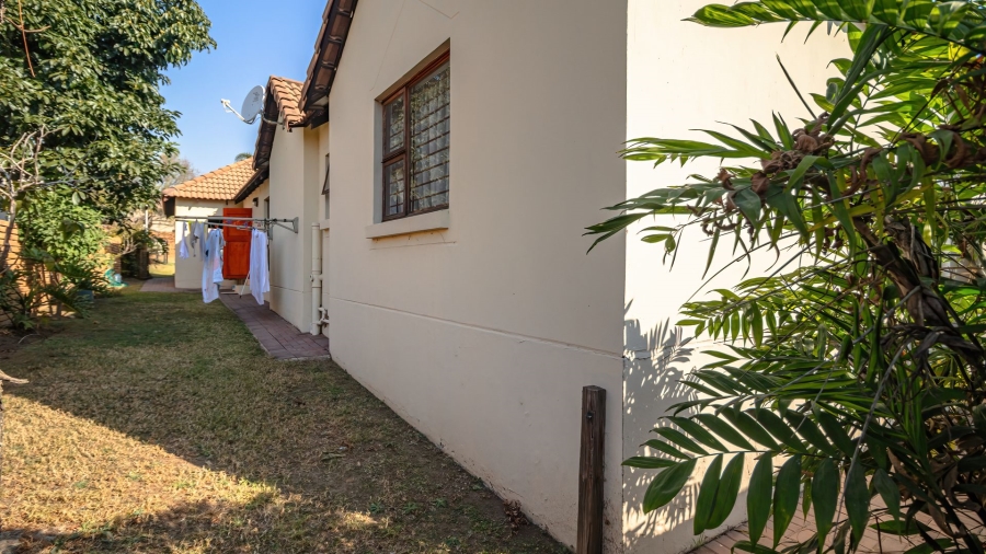3 Bedroom Property for Sale in Greenstone Hill Gauteng