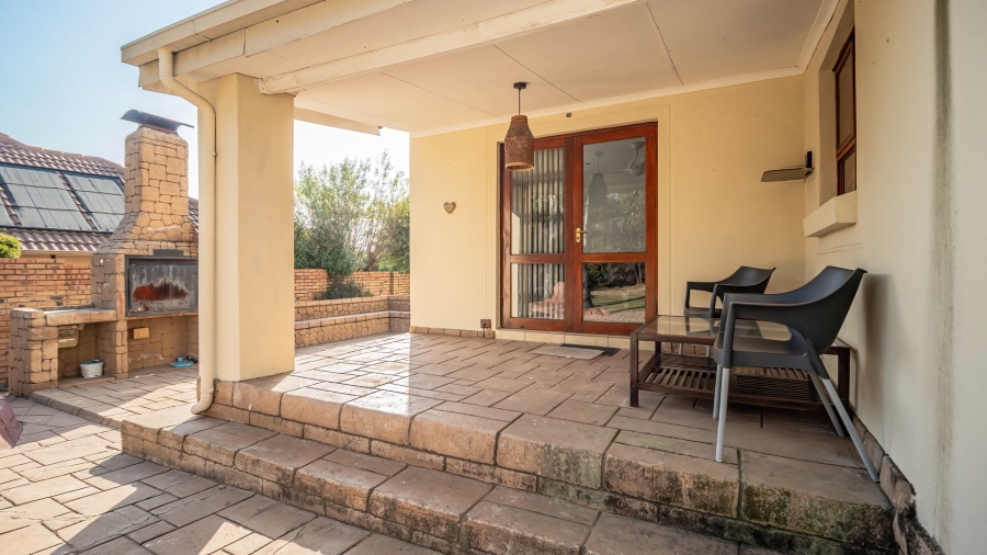 3 Bedroom Property for Sale in Greenstone Hill Gauteng