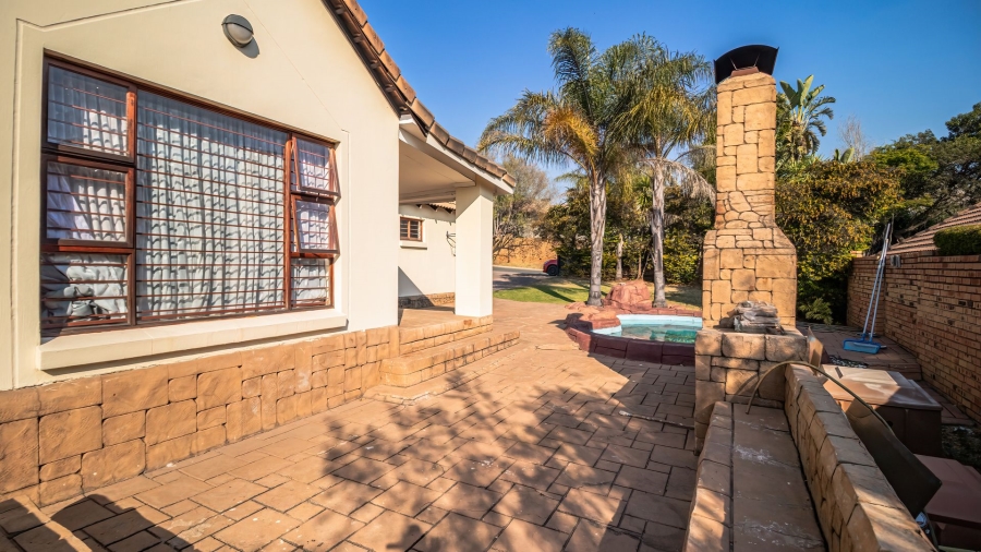 3 Bedroom Property for Sale in Greenstone Hill Gauteng