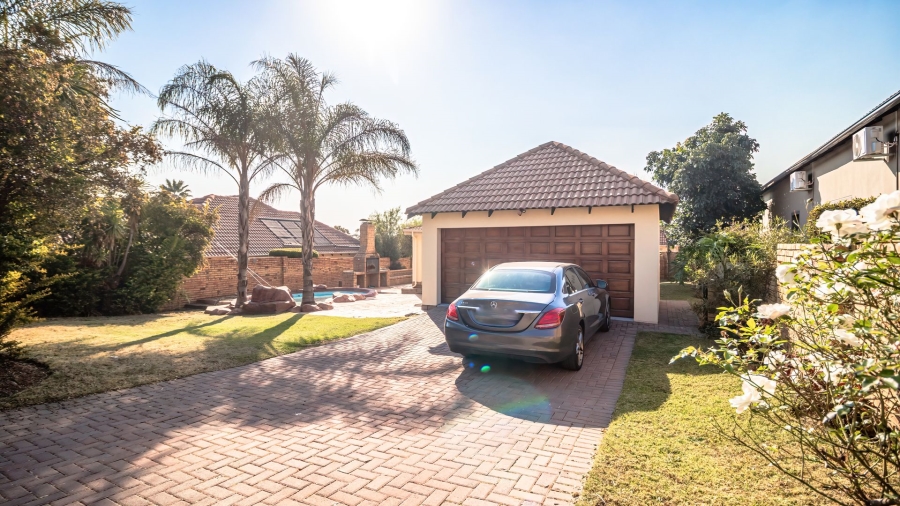 3 Bedroom Property for Sale in Greenstone Hill Gauteng