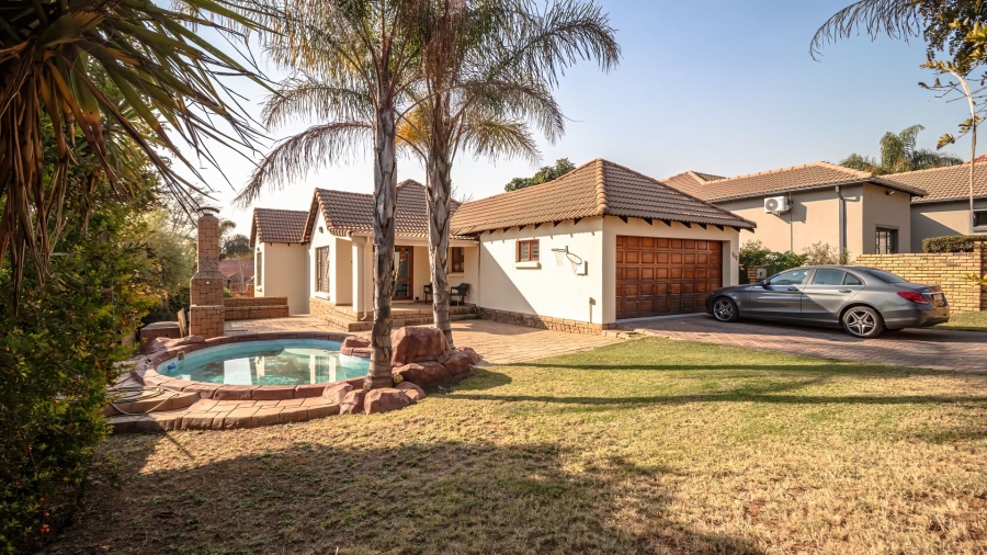 3 Bedroom Property for Sale in Greenstone Hill Gauteng