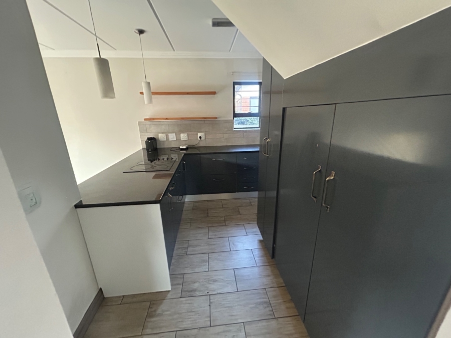3 Bedroom Property for Sale in Amberfield Crest Estate Gauteng