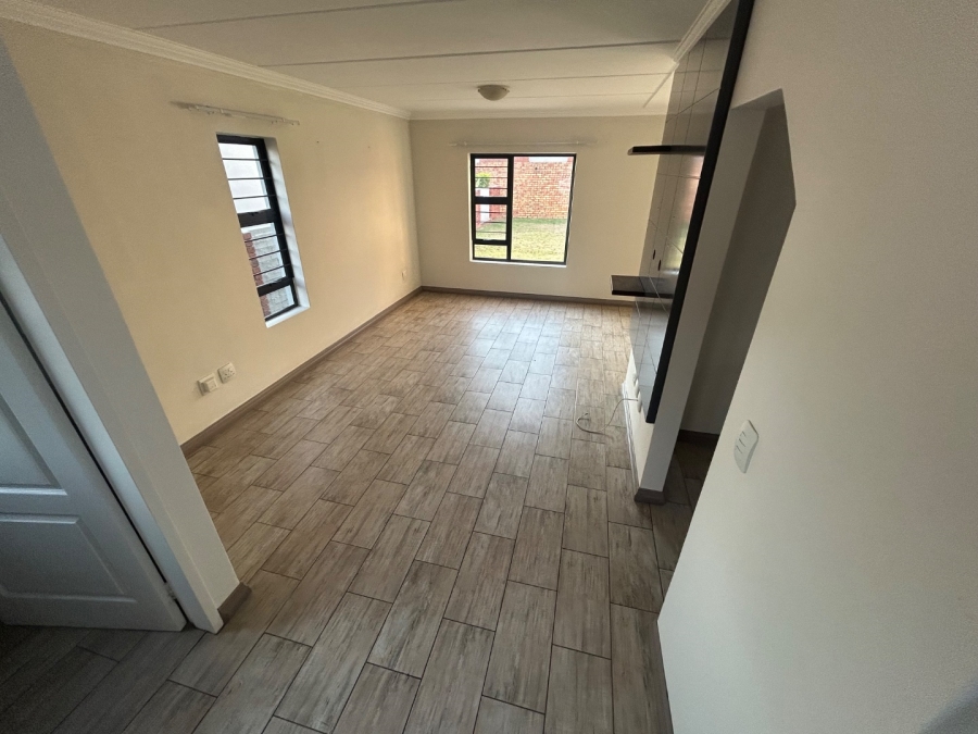 3 Bedroom Property for Sale in Amberfield Crest Estate Gauteng