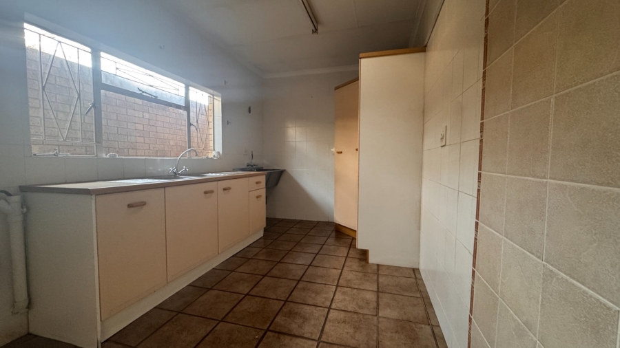 4 Bedroom Property for Sale in Three Rivers Proper Gauteng