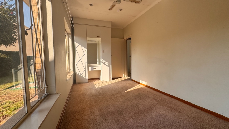 4 Bedroom Property for Sale in Three Rivers Proper Gauteng