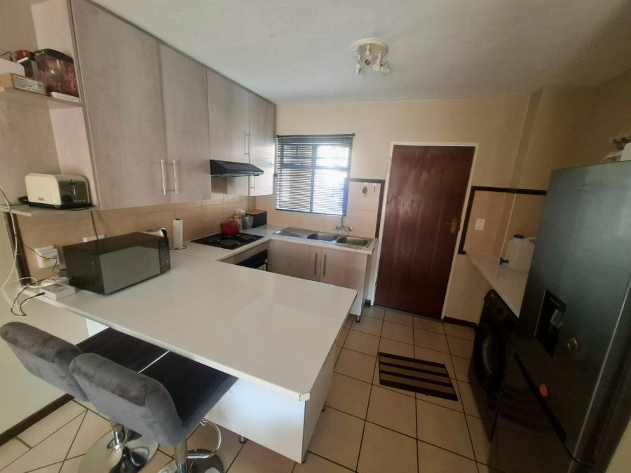 To Let 2 Bedroom Property for Rent in Karenpark Gauteng