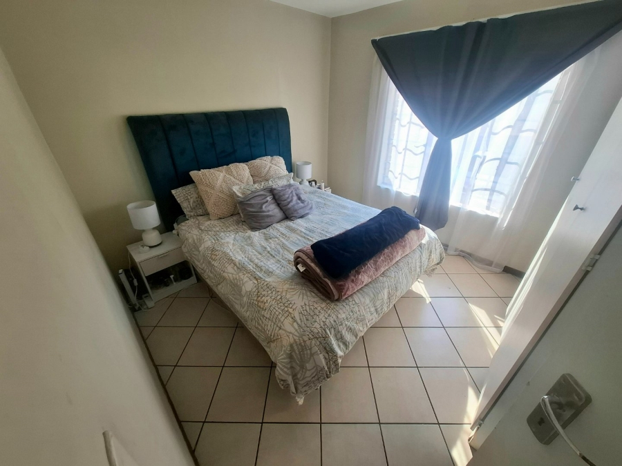 To Let 2 Bedroom Property for Rent in Karenpark Gauteng