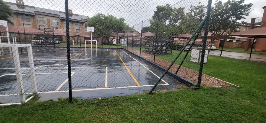 To Let 2 Bedroom Property for Rent in Karenpark Gauteng
