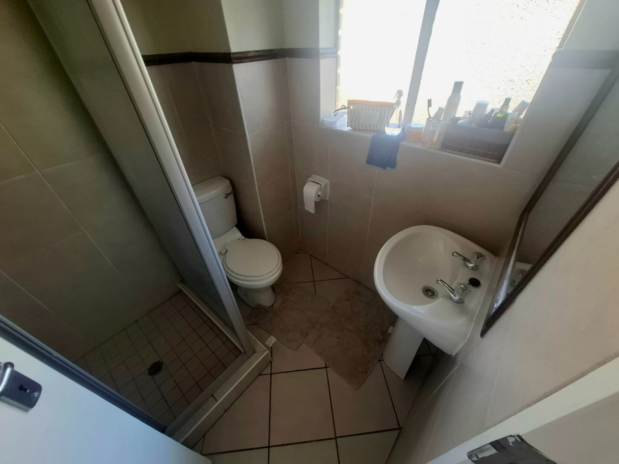 1 Bedroom Property for Sale in Karenpark Gauteng