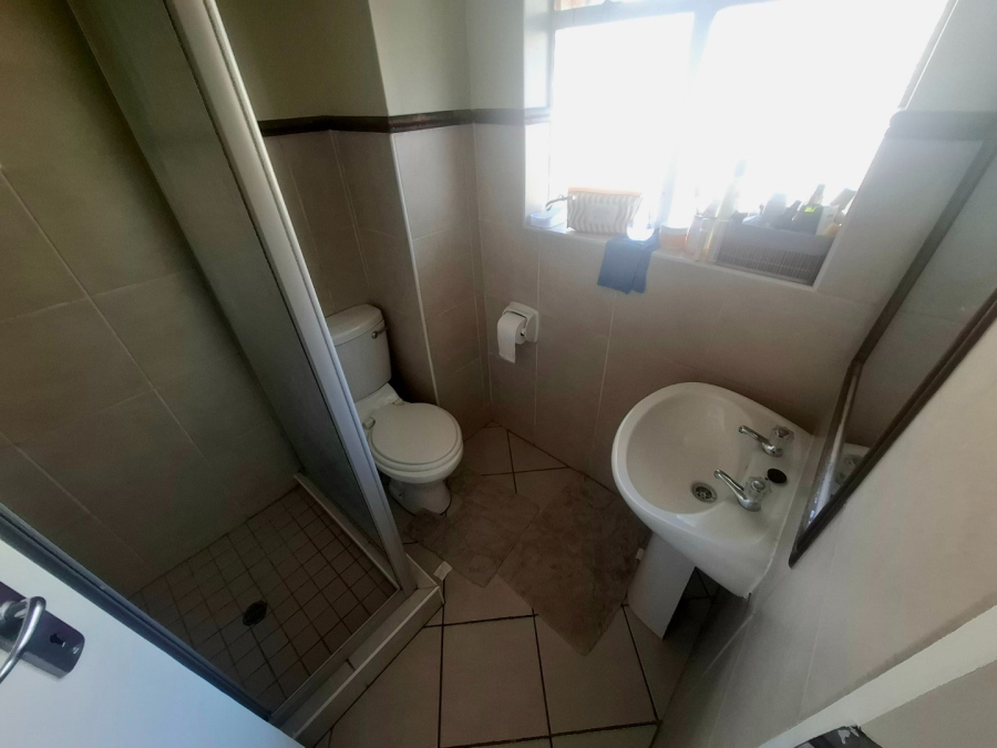 1 Bedroom Property for Sale in Karenpark Gauteng