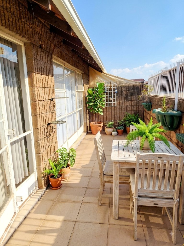2 Bedroom Property for Sale in Krugersdorp North Gauteng