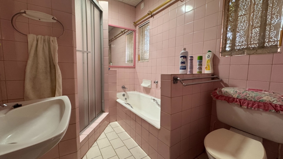 3 Bedroom Property for Sale in Vanderbijlpark SE 7 Gauteng
