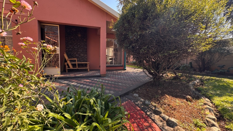 3 Bedroom Property for Sale in Vanderbijlpark SE 7 Gauteng