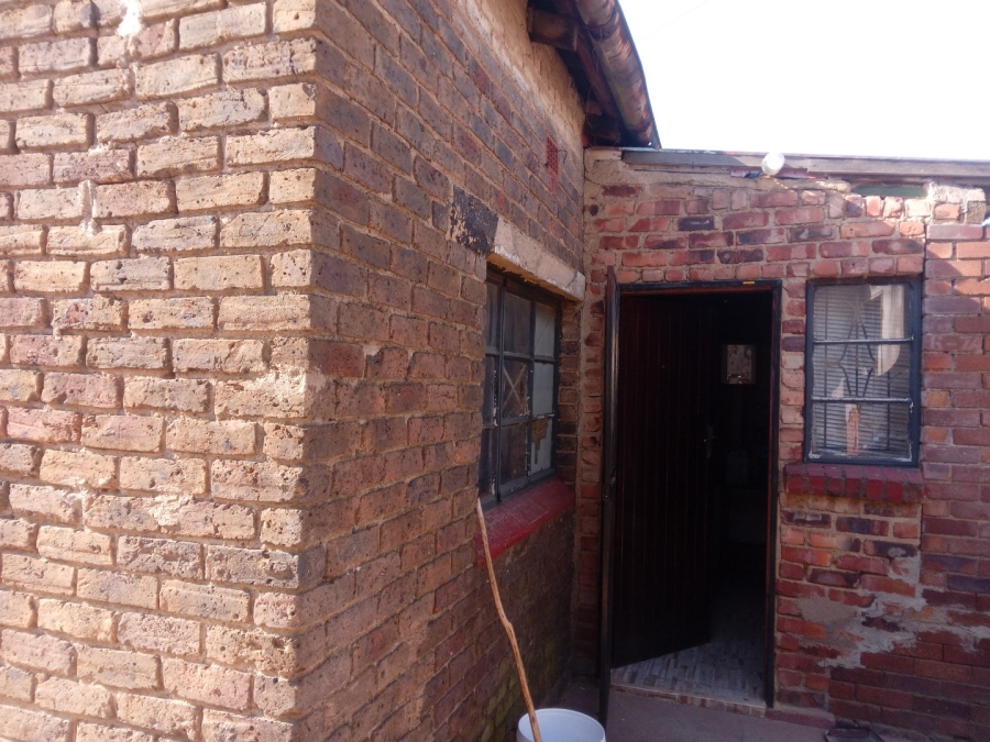 2 Bedroom Property for Sale in Alexandra Gauteng