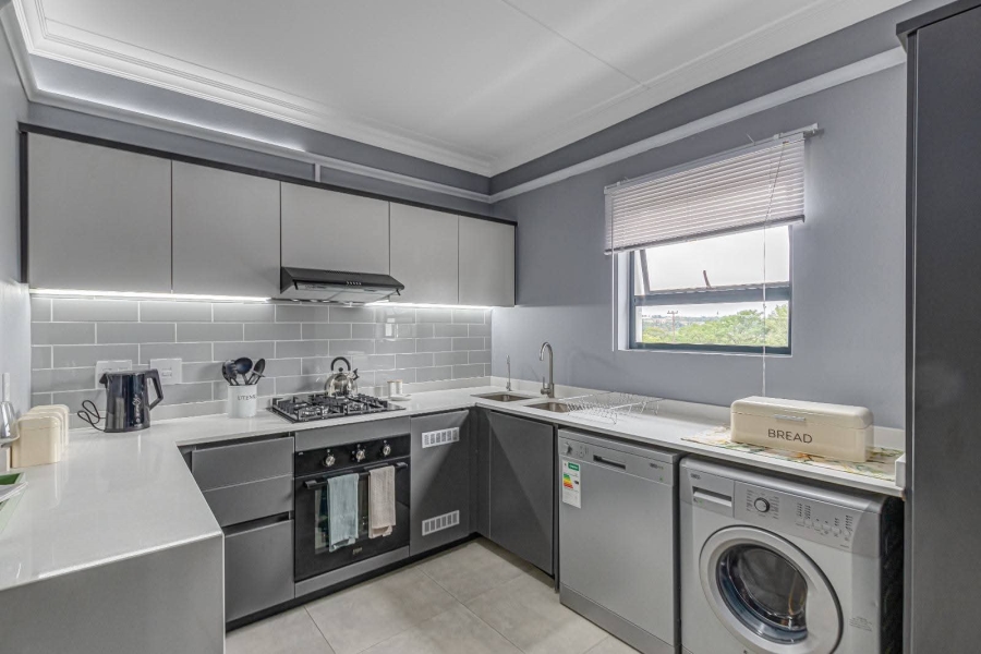 To Let 4 Bedroom Property for Rent in Glen Austin Gauteng