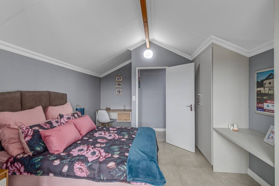 To Let 4 Bedroom Property for Rent in Glen Austin Gauteng