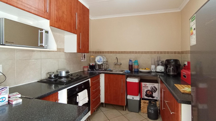 2 Bedroom Property for Sale in Noordwyk Gauteng