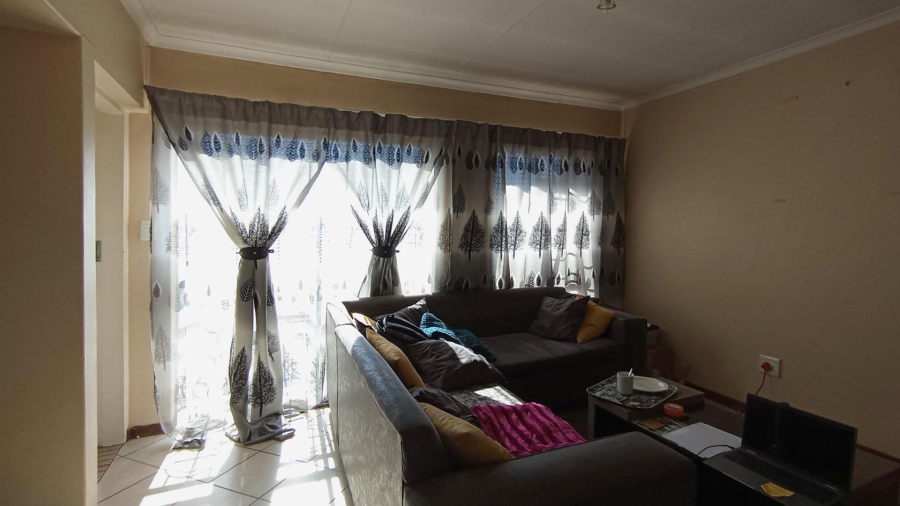 2 Bedroom Property for Sale in Noordwyk Gauteng
