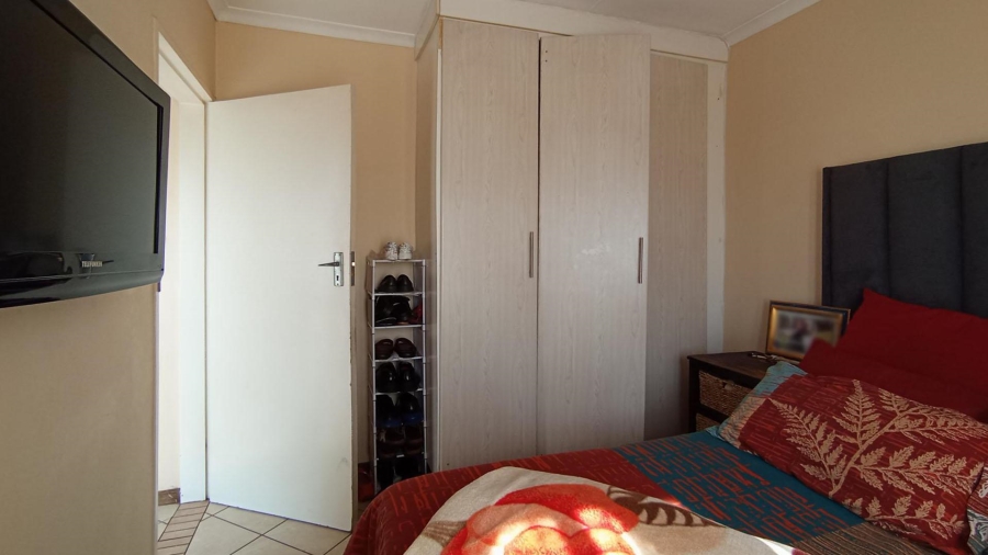 2 Bedroom Property for Sale in Noordwyk Gauteng