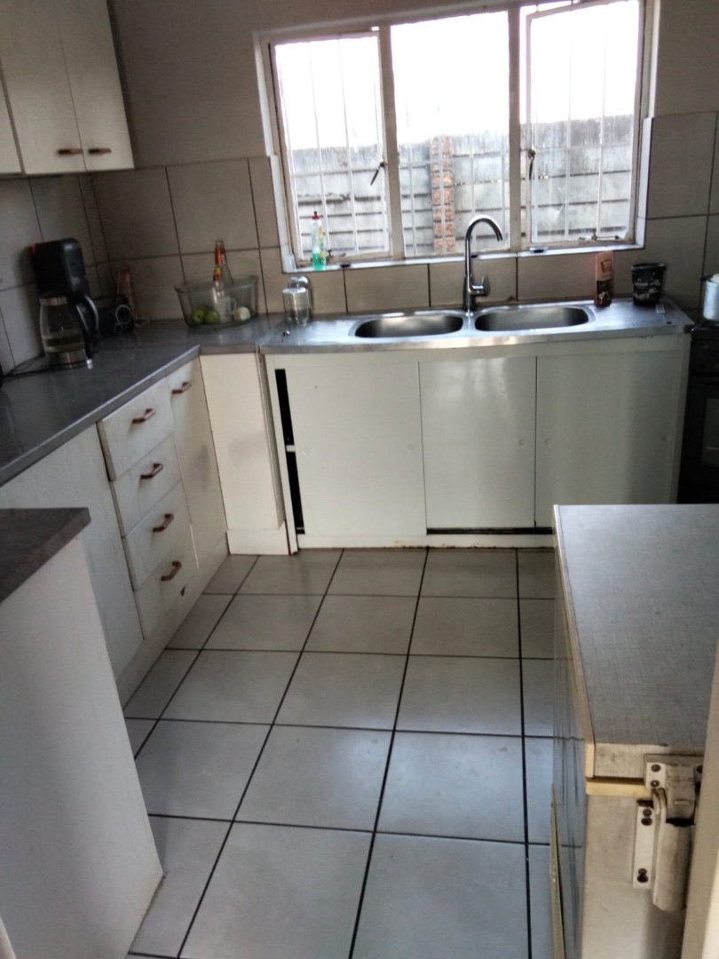 To Let 2 Bedroom Property for Rent in Putfontein Gauteng