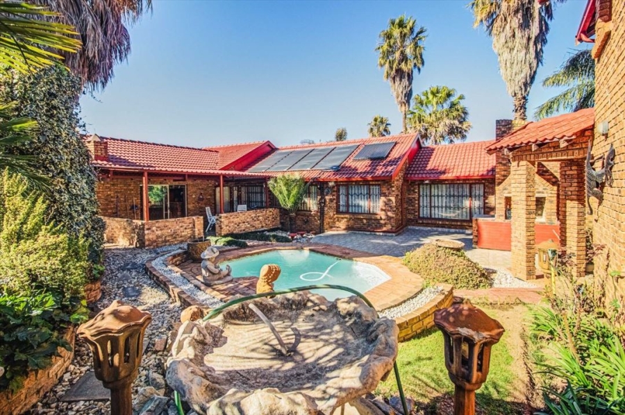 3 Bedroom Property for Sale in Van Riebeeck Park Gauteng
