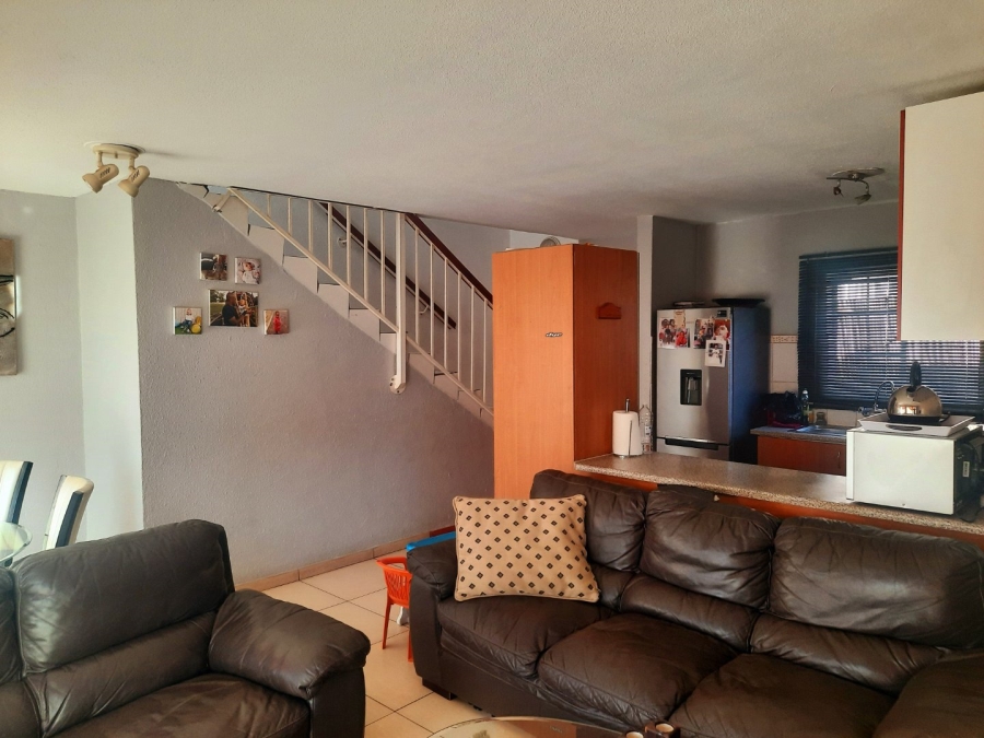 3 Bedroom Property for Sale in Wilgeheuwel Gauteng