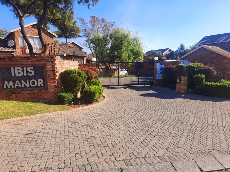 3 Bedroom Property for Sale in Wilgeheuwel Gauteng