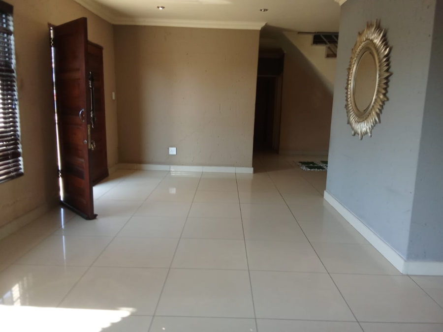 4 Bedroom Property for Sale in Ormonde Gauteng