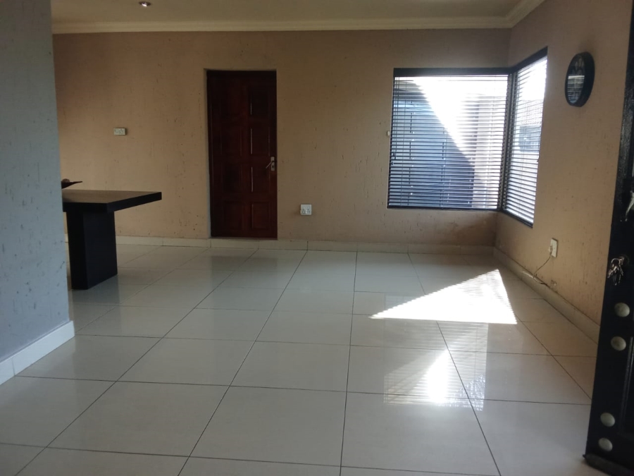 4 Bedroom Property for Sale in Ormonde Gauteng