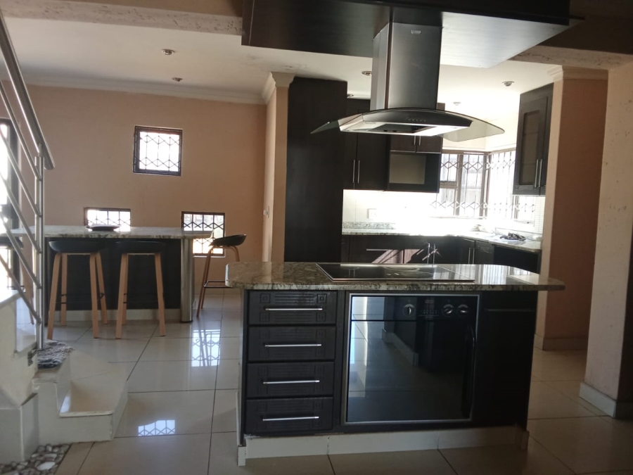 4 Bedroom Property for Sale in Ormonde Gauteng