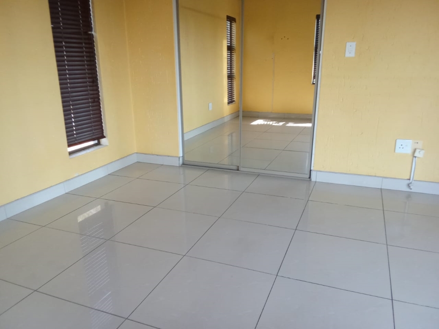 4 Bedroom Property for Sale in Ormonde Gauteng