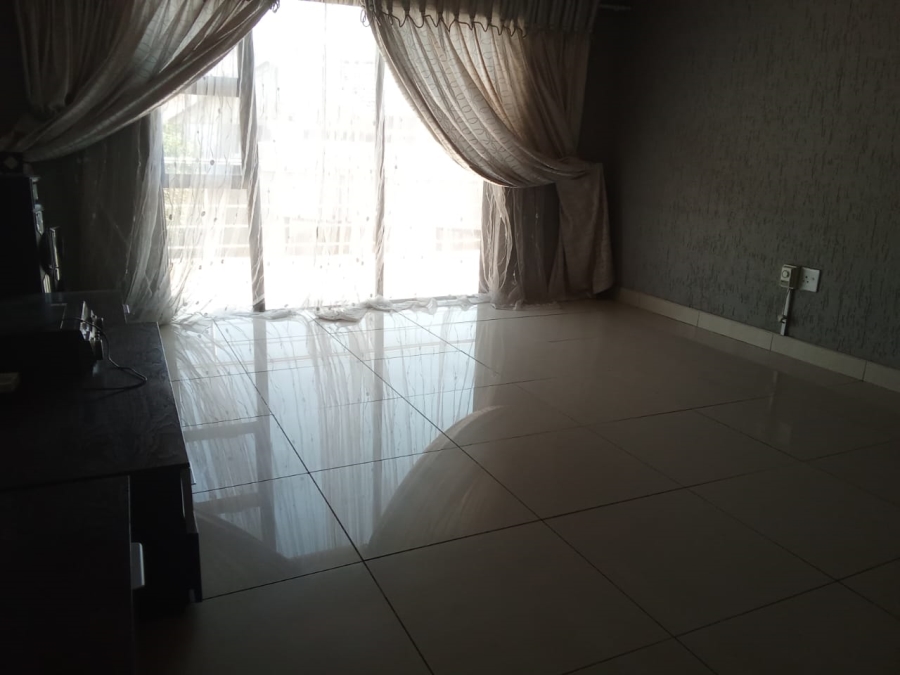 4 Bedroom Property for Sale in Ormonde Gauteng