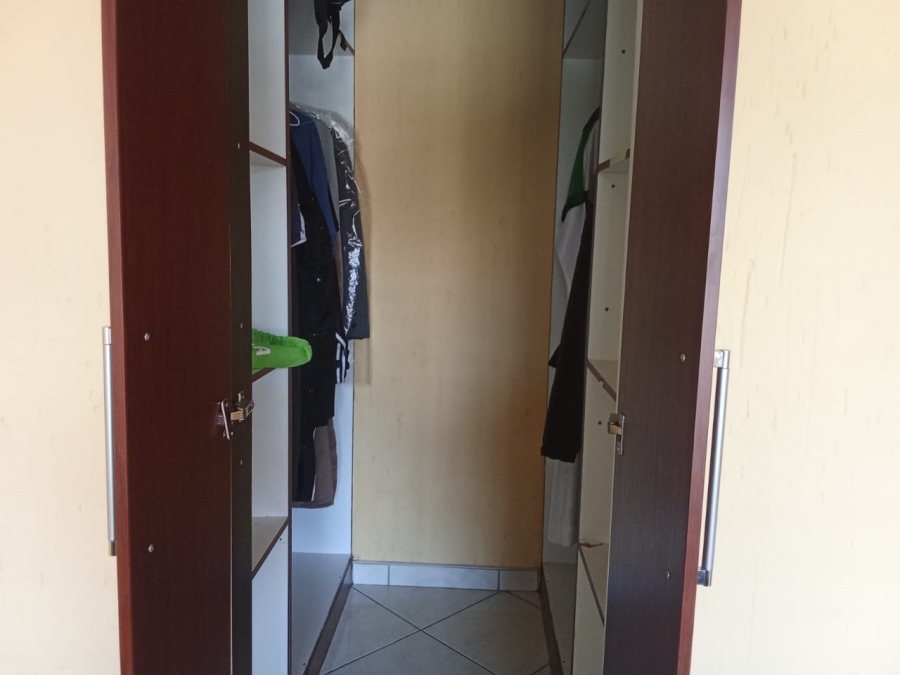 4 Bedroom Property for Sale in Ormonde Gauteng