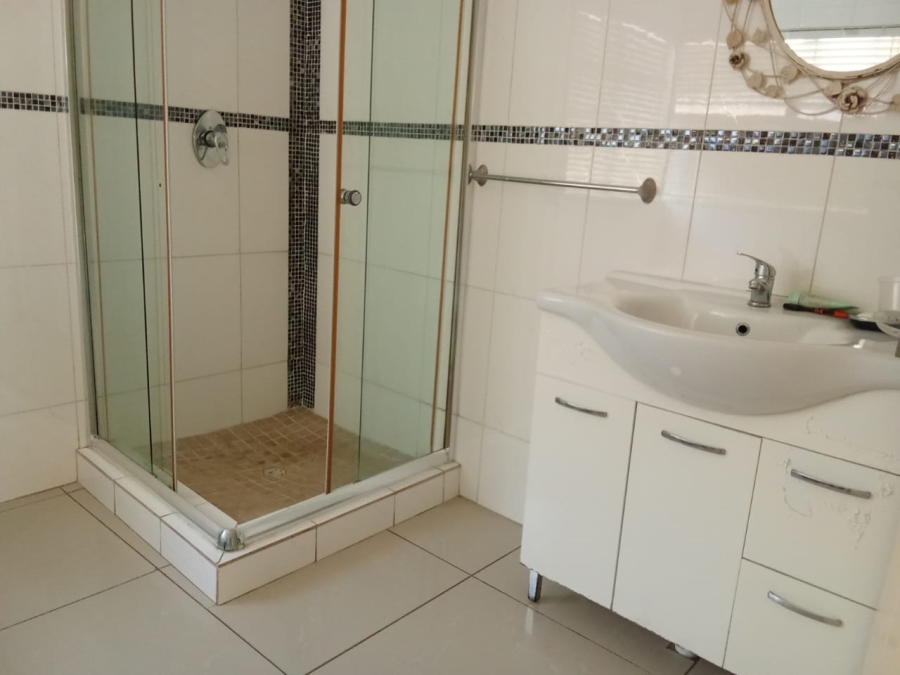 4 Bedroom Property for Sale in Ormonde Gauteng