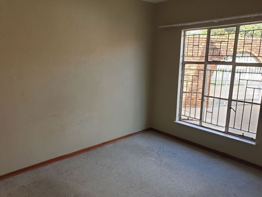 2 Bedroom Property for Sale in Edleen Gauteng