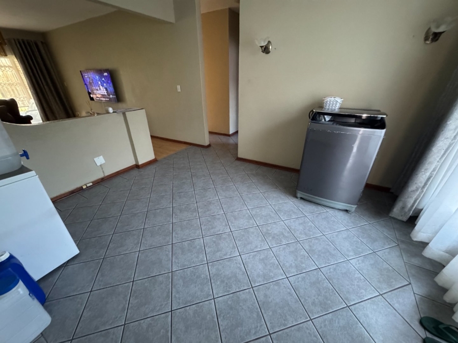 2 Bedroom Property for Sale in Edleen Gauteng