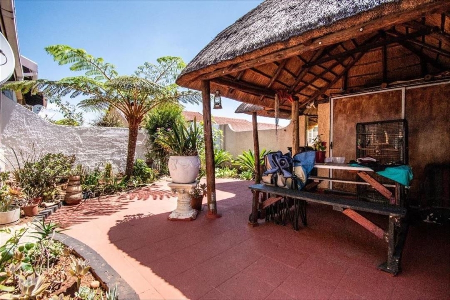 1 Bedroom Property for Sale in Norkem Park Gauteng