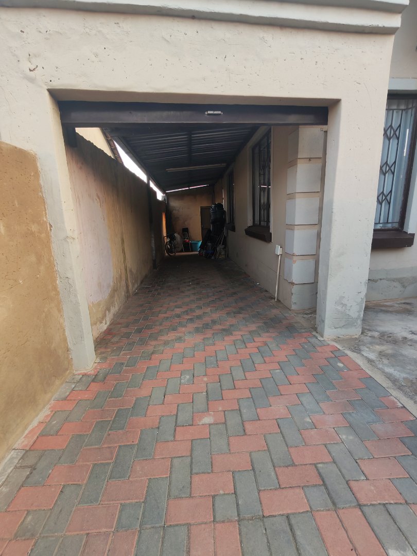 2 Bedroom Property for Sale in Lotus Gardens Gauteng