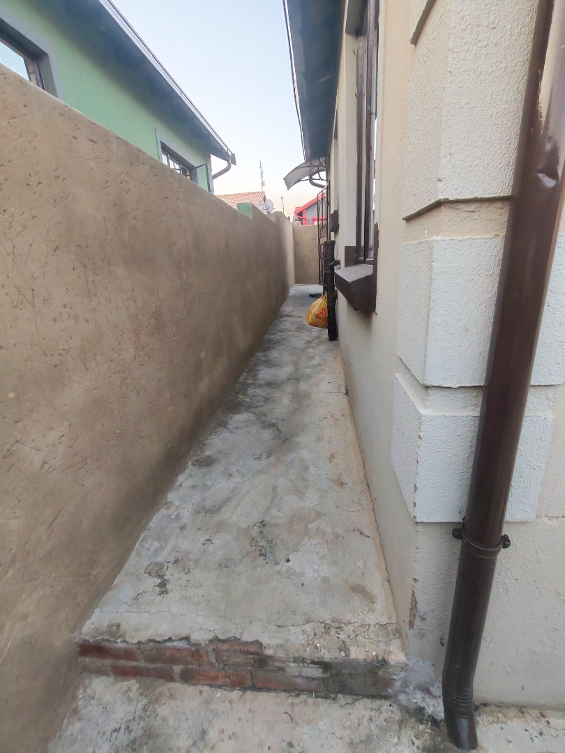 2 Bedroom Property for Sale in Lotus Gardens Gauteng