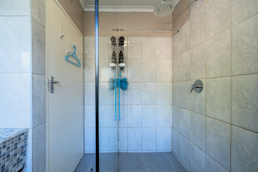 To Let 3 Bedroom Property for Rent in Fairland Gauteng