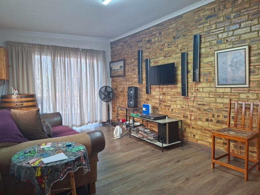 3 Bedroom Property for Sale in Rant En Dal Gauteng