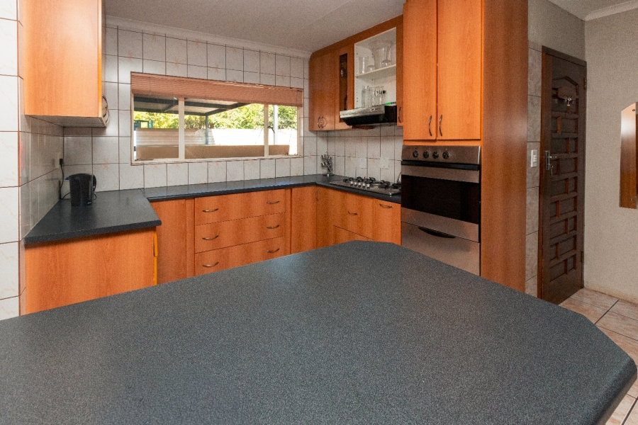 4 Bedroom Property for Sale in Doornpoort AH Gauteng