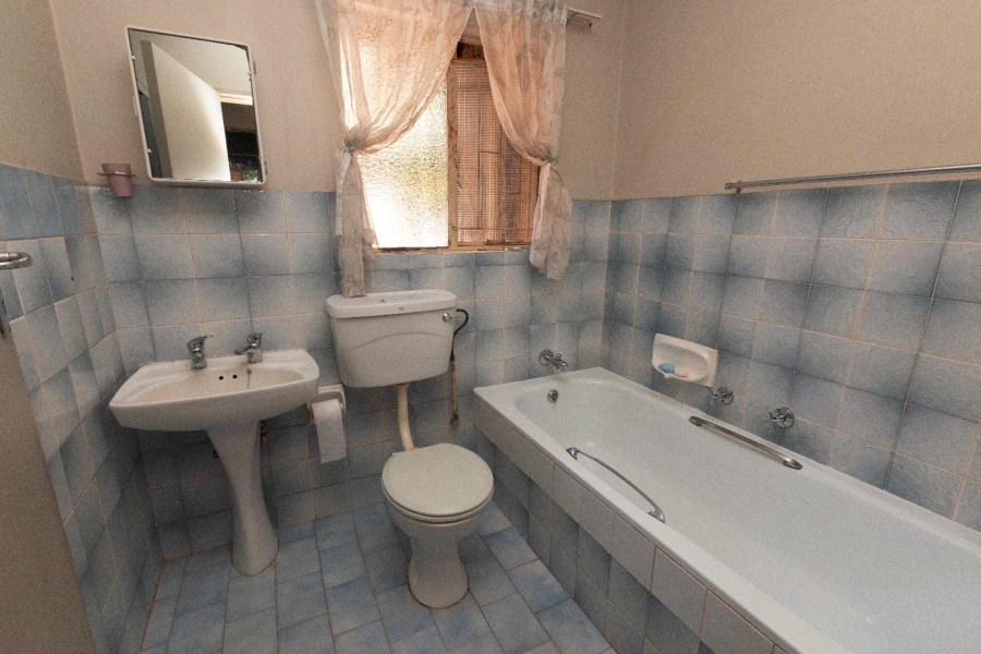 4 Bedroom Property for Sale in Doornpoort AH Gauteng