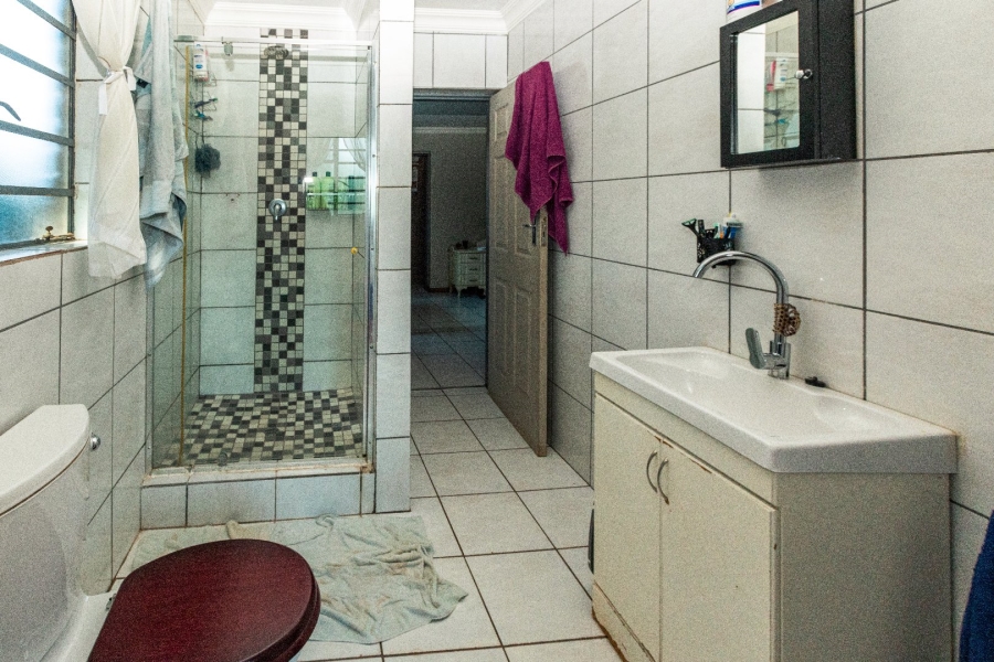 4 Bedroom Property for Sale in Doornpoort AH Gauteng