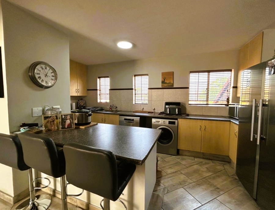1 Bedroom Property for Sale in Eco Park Gauteng