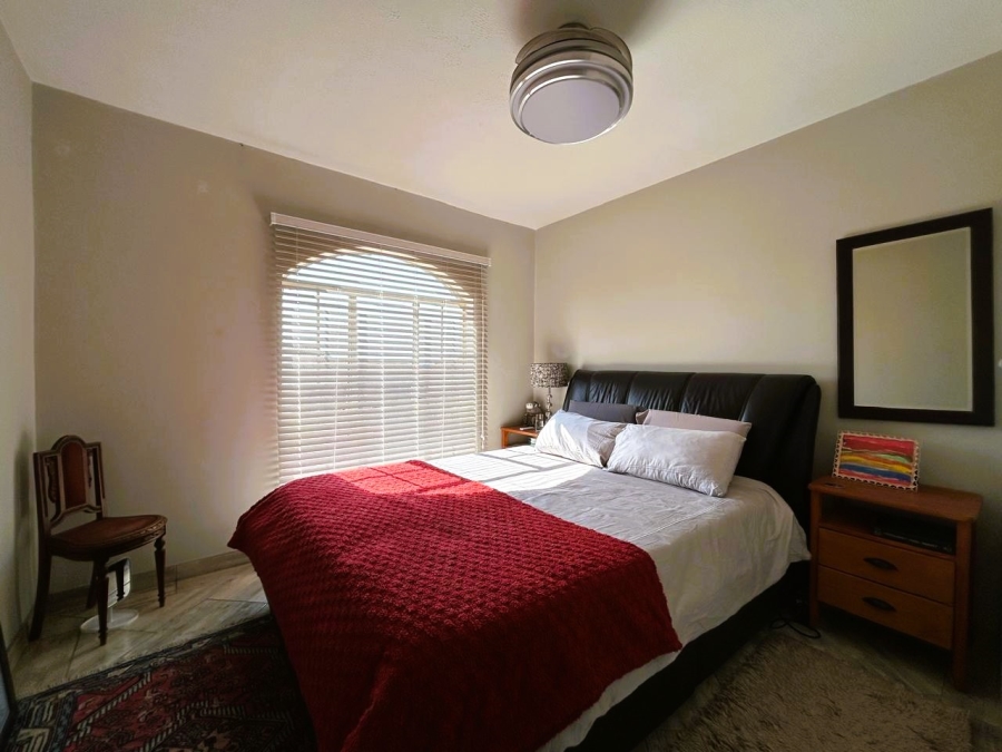 1 Bedroom Property for Sale in Eco Park Gauteng