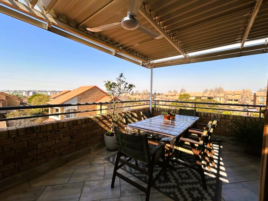 1 Bedroom Property for Sale in Eco Park Gauteng
